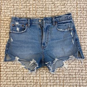 Abercrombie & Fitch high rise shorts - size 4